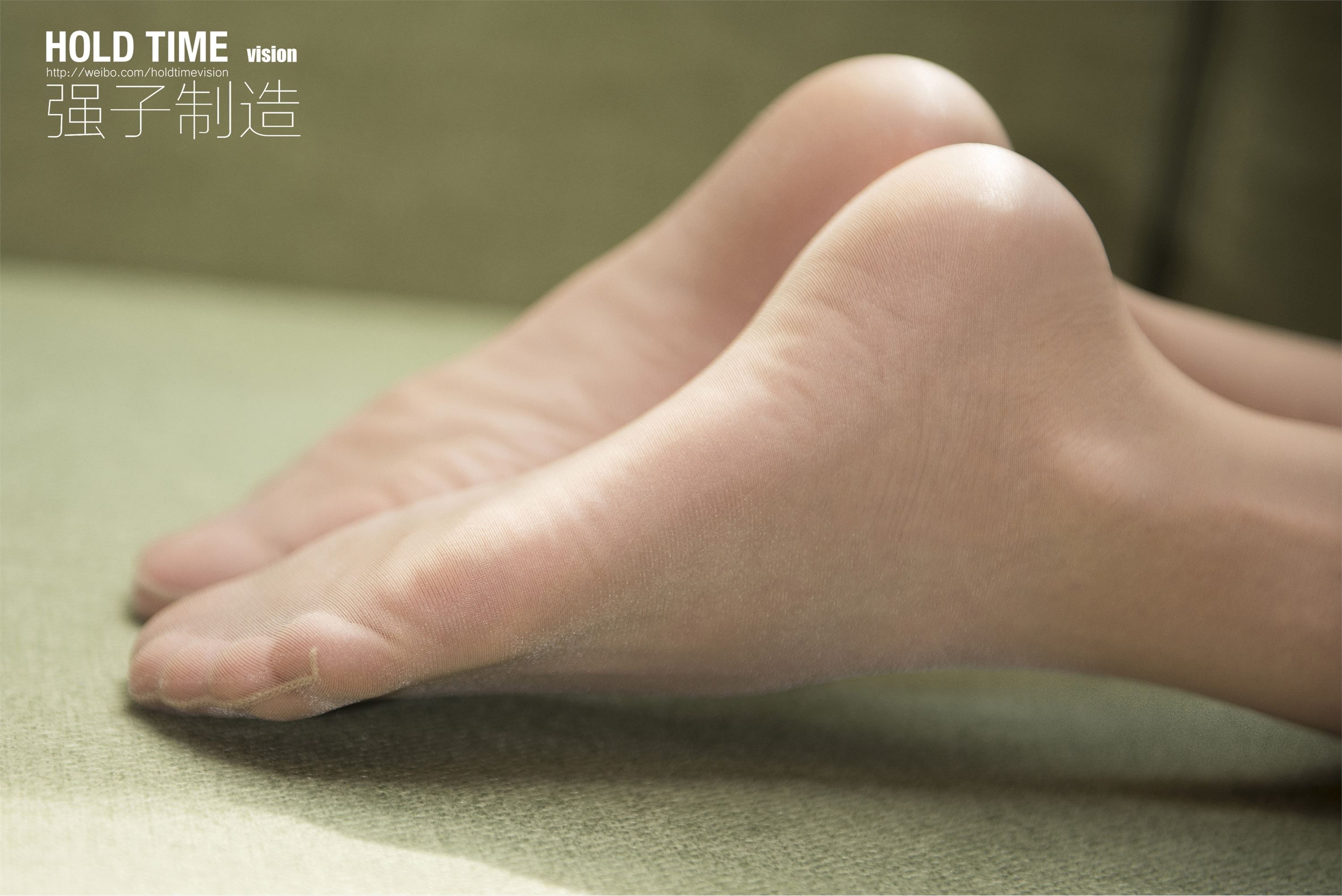 Ligui丽柜 2022.04.13《惬意的玉足》玉儿